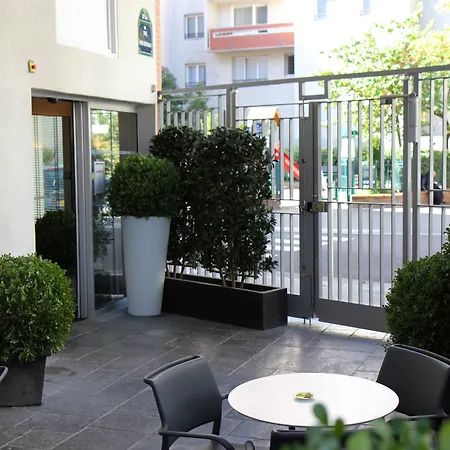 Hotel Ibis Nation Davout 3*