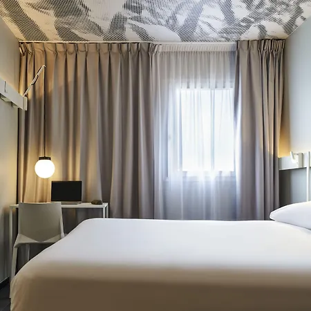 Ibis Nation Davout Отель